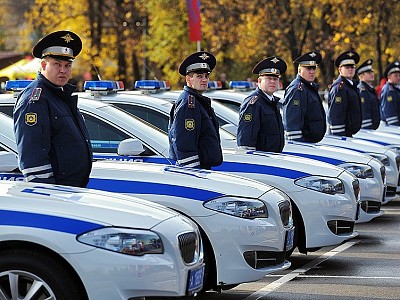 Сотрудники полиции приглашают на обучение в ВУЗы МВД России